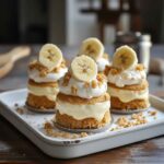 Banana pudding mini cakes with whipped topping