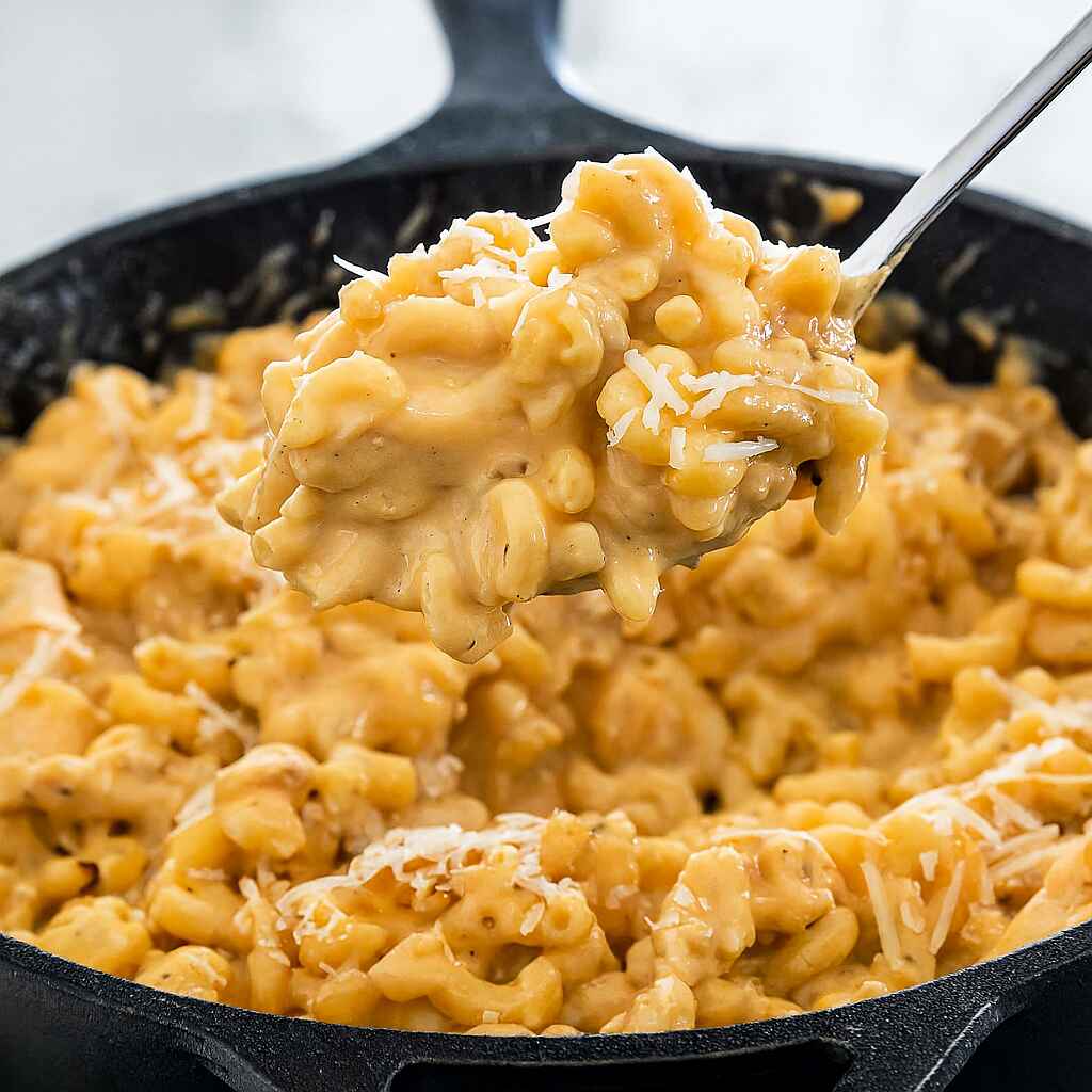 Chicken Mac And Cheese Featured.