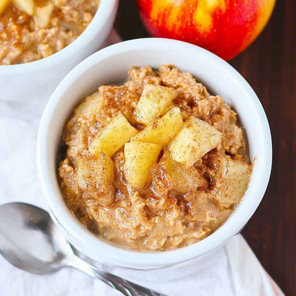 Apple Cinnamon Oatmeal
