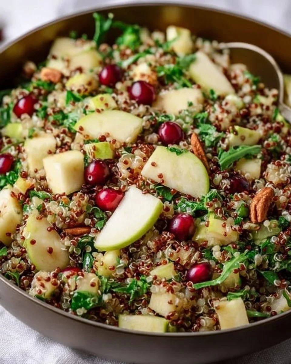 Quinoa Apple Salad: A Fresh and Crunchy 20-Minute Recipe